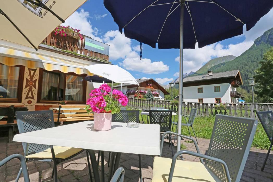 Gasthof Albergo Neuwirt 瓦尔蒂维茨 外观 照片